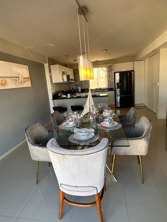 Best Location Luxury Condo With Van Cancun