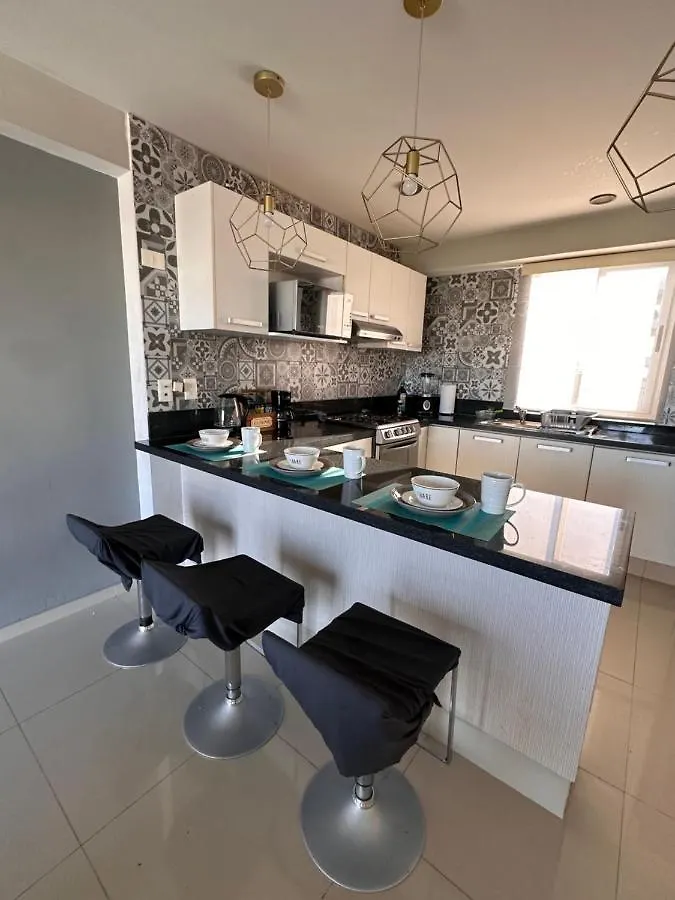 Best Location Luxury Condo With Van Cancun 0*,